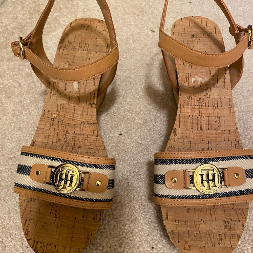 Tommy Hilfiger wedge sandles